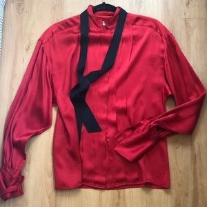 “ Vintage “ Chanel 💯 Silk Blouse